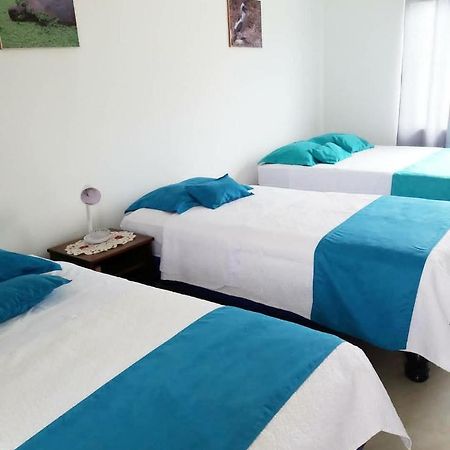 Hostal Los Flamencos Puerto Villamil Buitenkant foto