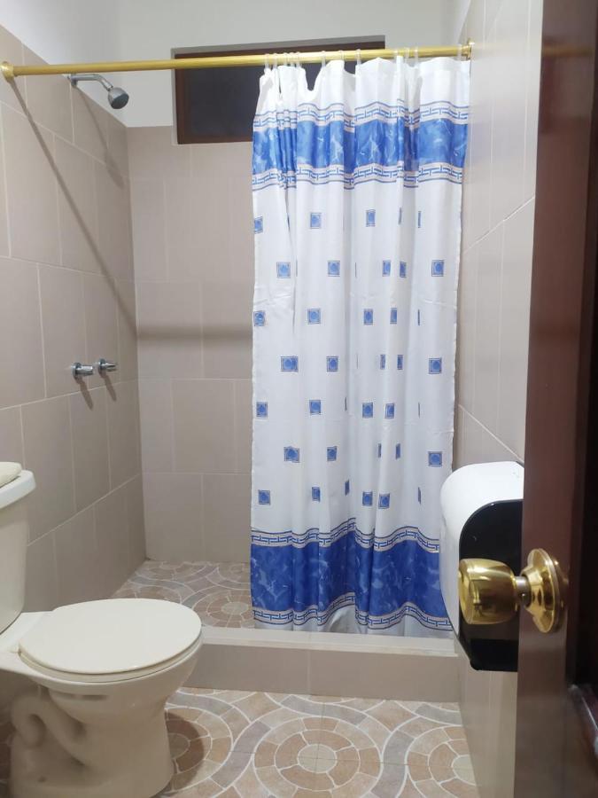 Hostal Los Flamencos Puerto Villamil Buitenkant foto
