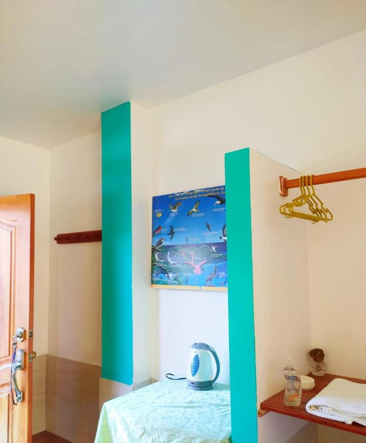 Hostal Los Flamencos Puerto Villamil Buitenkant foto